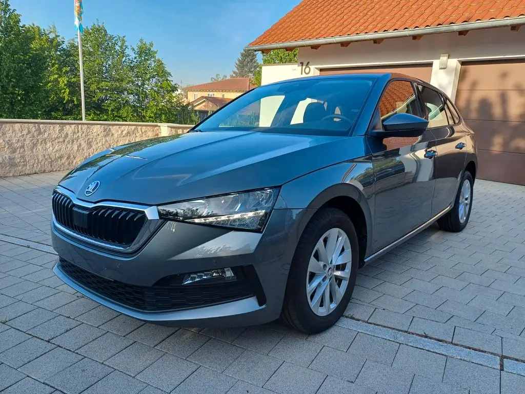 Photo 1 : Skoda Scala 2023 Essence