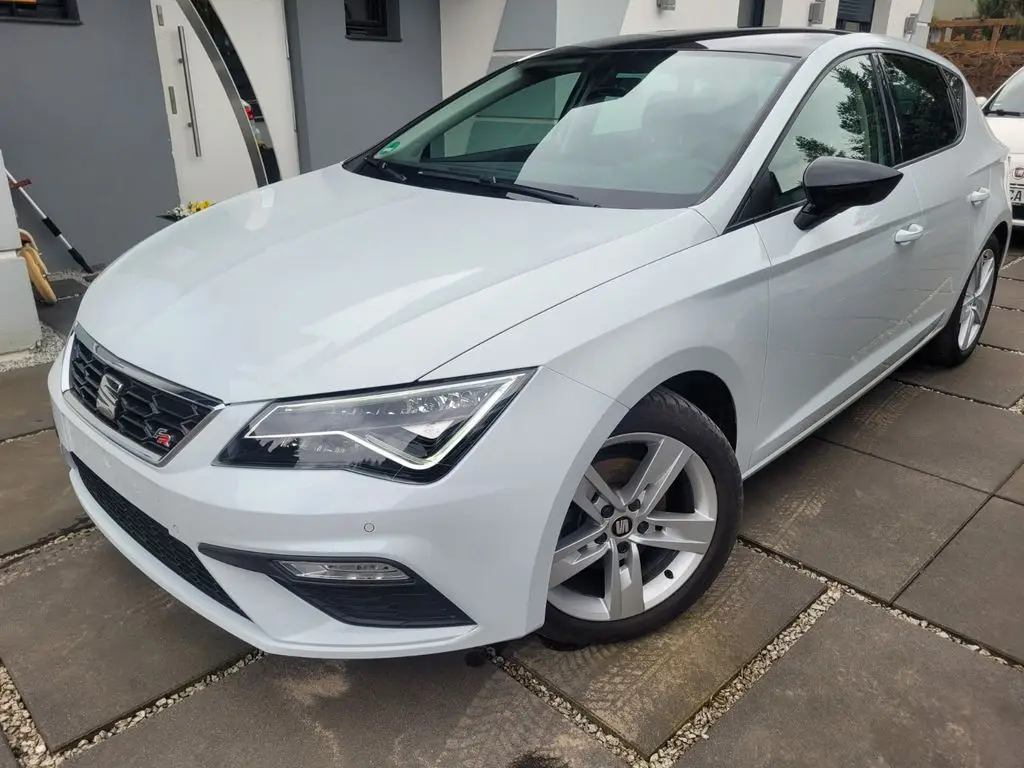 Photo 1 : Seat Leon 2020 Petrol