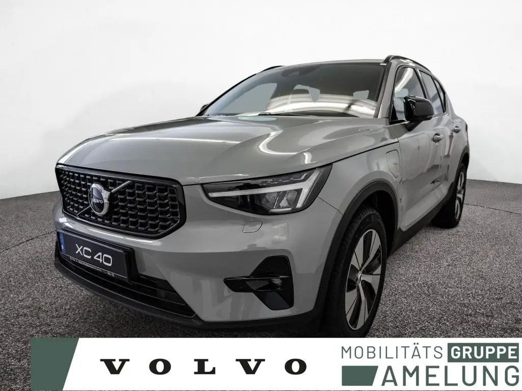 Photo 1 : Volvo Xc40 2024 Hybride