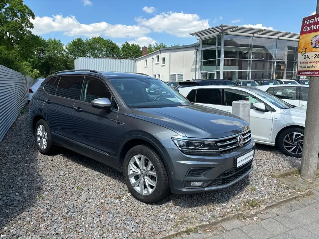 Photo 1 : Volkswagen Tiguan 2019 Essence