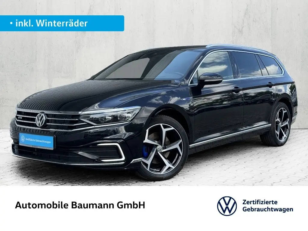 Photo 1 : Volkswagen Passat 2019 Hybride