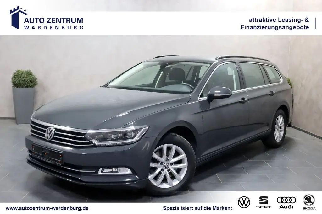 Photo 1 : Volkswagen Passat 2019 Petrol