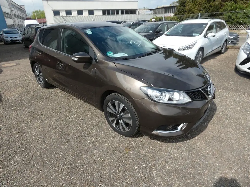 Photo 1 : Nissan Pulsar 2017 Petrol