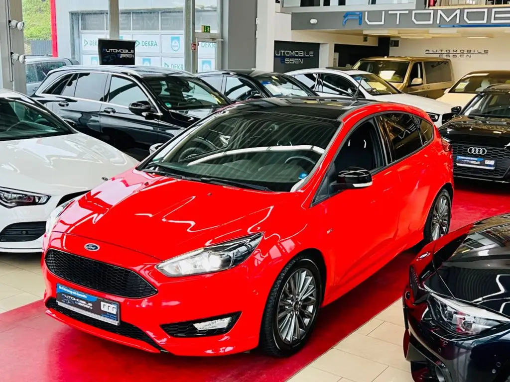 Photo 1 : Ford Focus 2018 Essence