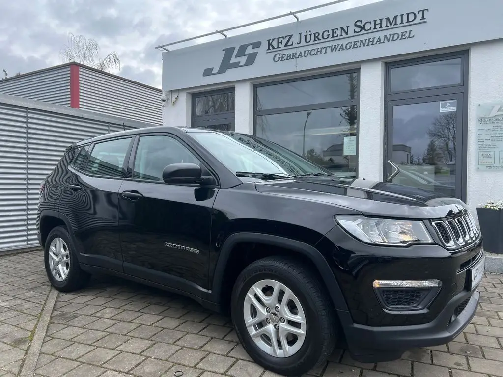 Photo 1 : Jeep Compass 2019 Petrol