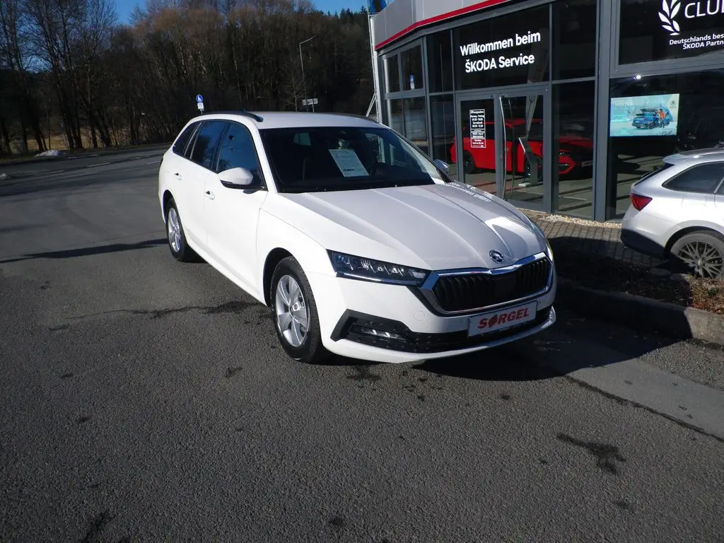 Photo 1 : Skoda Octavia 2023 Essence