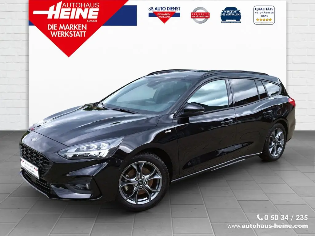 Photo 1 : Ford Focus 2020 Petrol