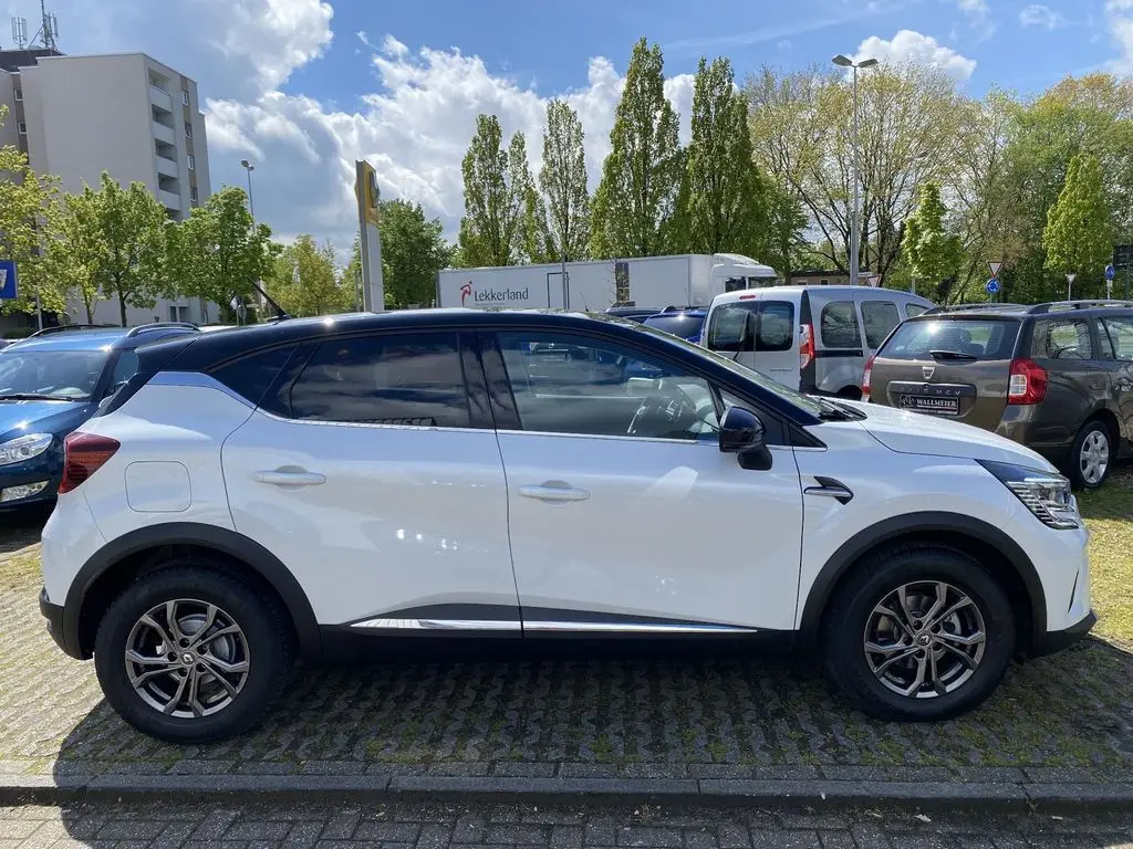 Photo 1 : Renault Captur 2021 Petrol