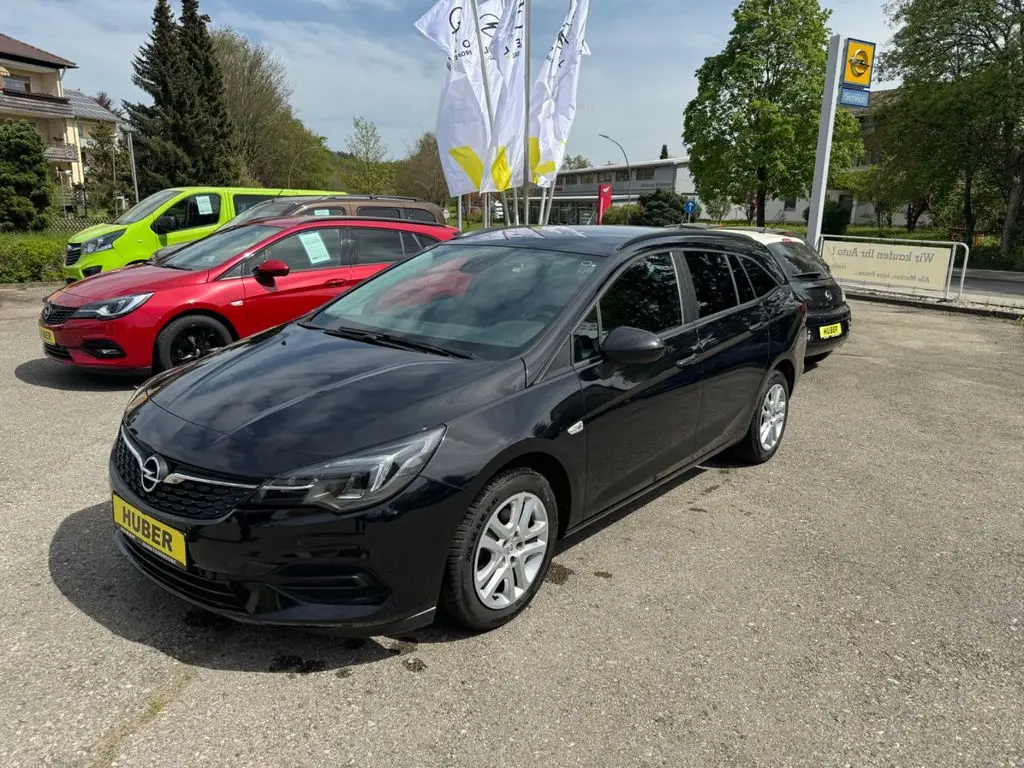 Photo 1 : Opel Astra 2022 Petrol