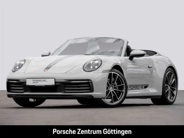 Photo 1 : Porsche 992 2020 Petrol