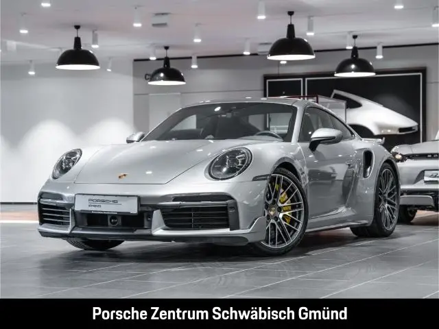 Photo 1 : Porsche 992 2022 Essence