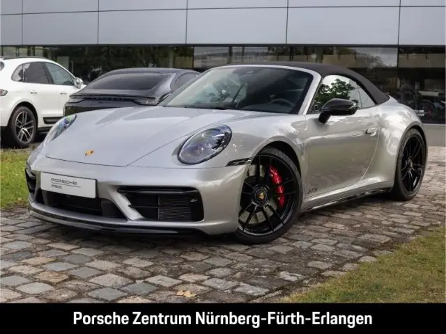 Photo 1 : Porsche 992 2024 Essence