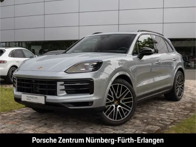 Photo 1 : Porsche Cayenne 2023 Petrol