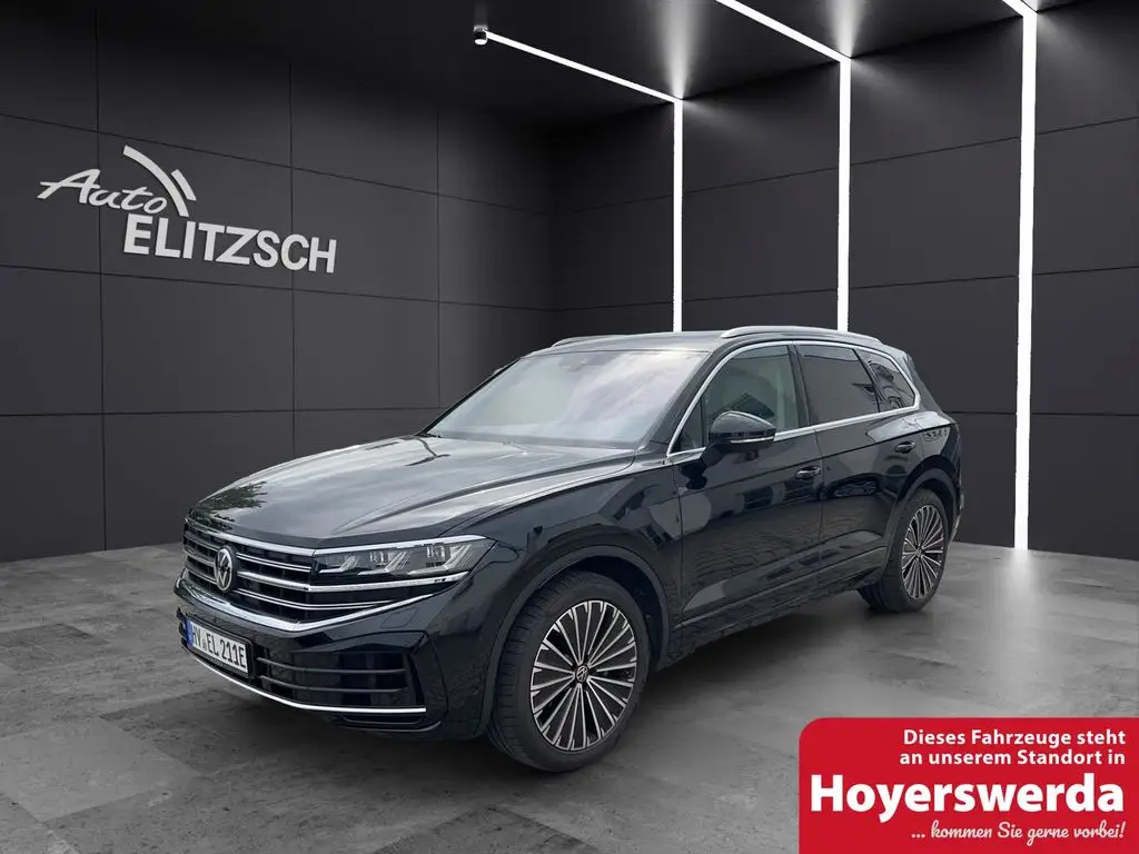 Photo 1 : Volkswagen Touareg 2023 Hybrid