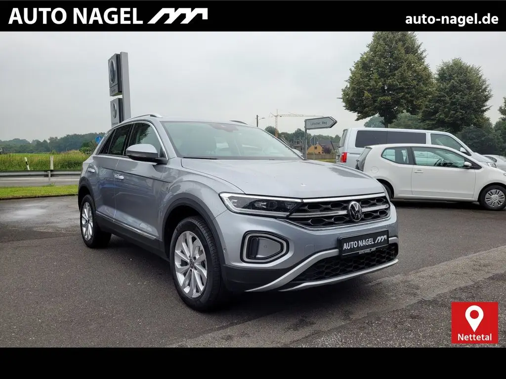 Photo 1 : Volkswagen T-roc 2023 Petrol