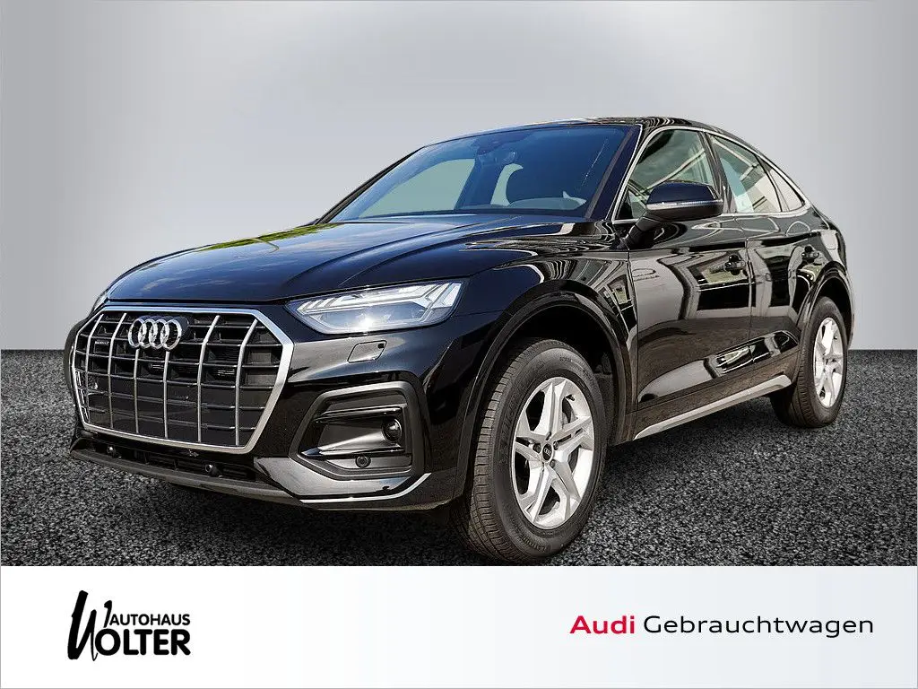 Photo 1 : Audi Q5 2023 Hybrid