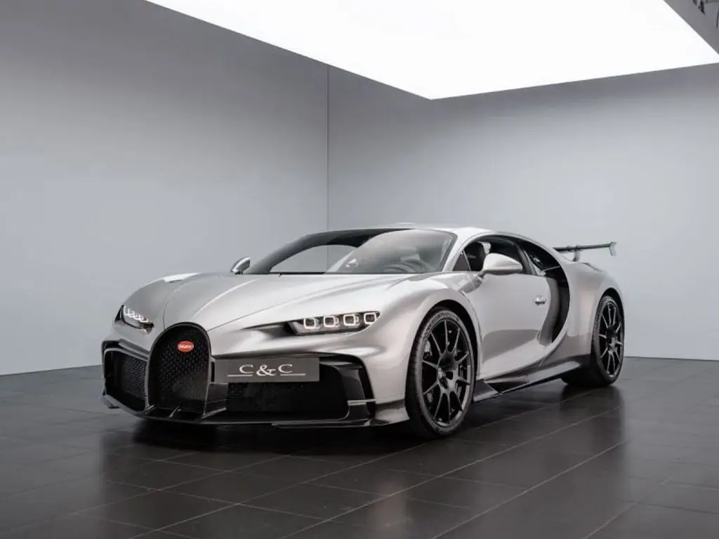 Photo 1 : Bugatti Chiron 2021 Petrol