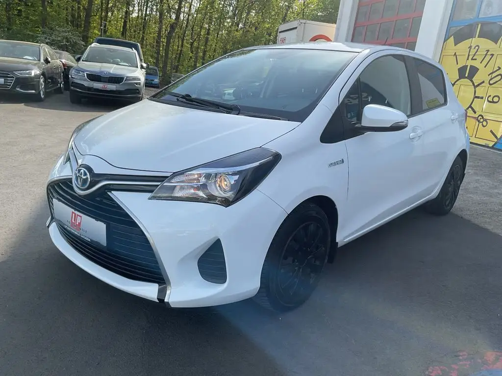 Photo 1 : Toyota Yaris 2015 Hybride