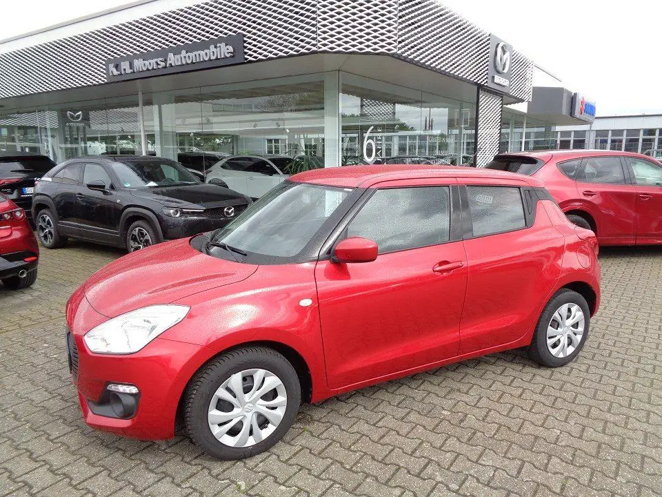 Photo 1 : Suzuki Swift 2019 Petrol