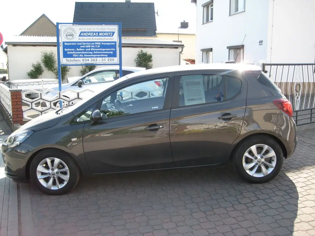 Photo 1 : Opel Corsa 2016 Petrol