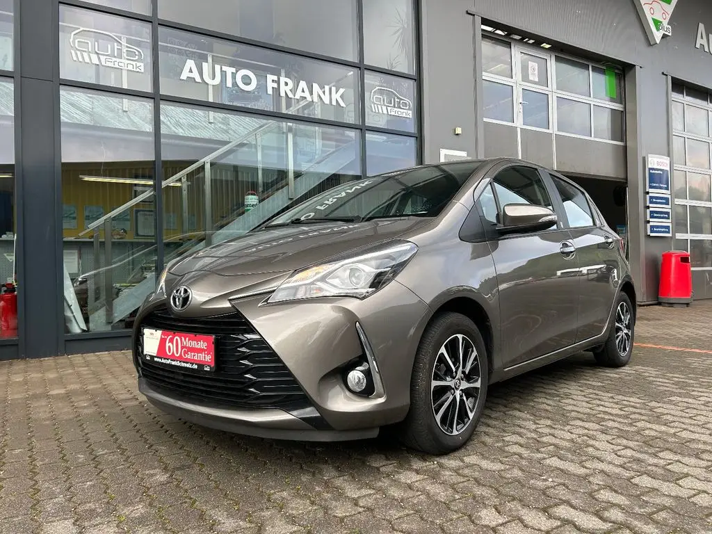 Photo 1 : Toyota Yaris 2018 Petrol