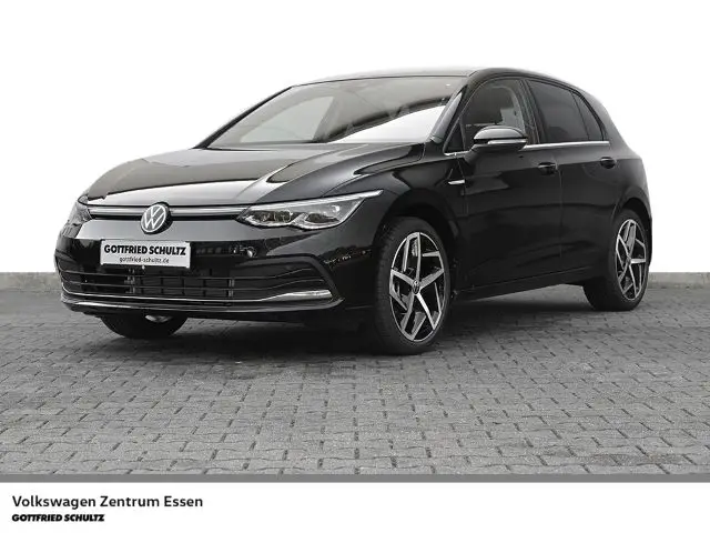 Photo 1 : Volkswagen Golf 2023 Petrol