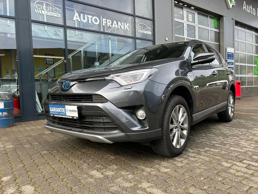 Photo 1 : Toyota Rav4 2018 Hybrid