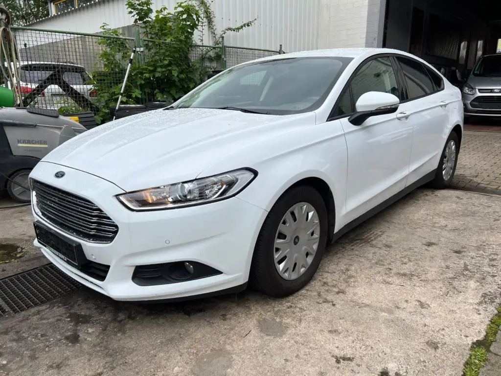 Photo 1 : Ford Mondeo 2015 Essence