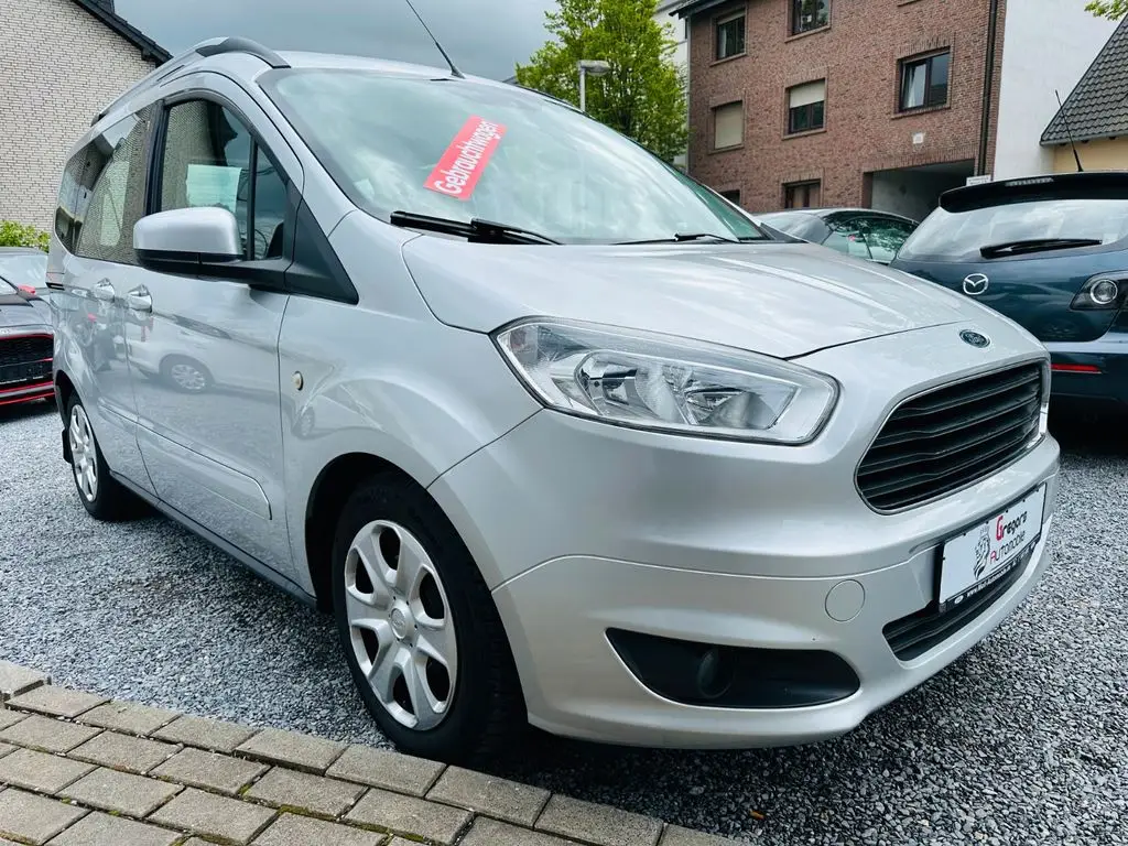 Photo 1 : Ford Tourneo 2016 Petrol