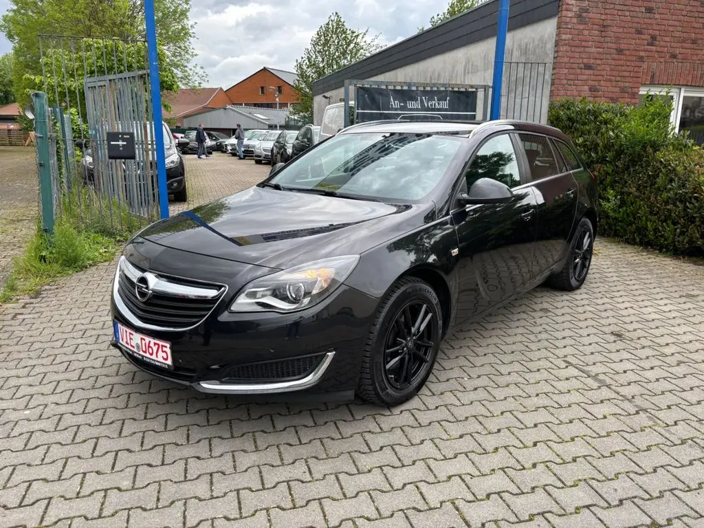 Photo 1 : Opel Insignia 2016 Petrol