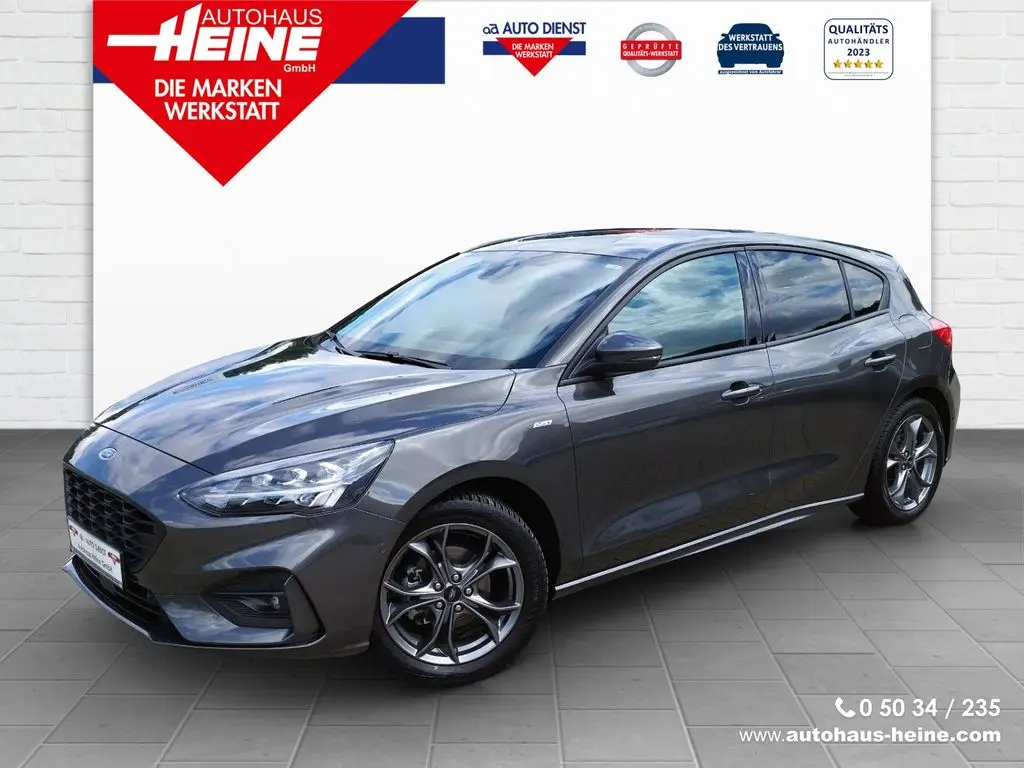 Photo 1 : Ford Focus 2021 Petrol