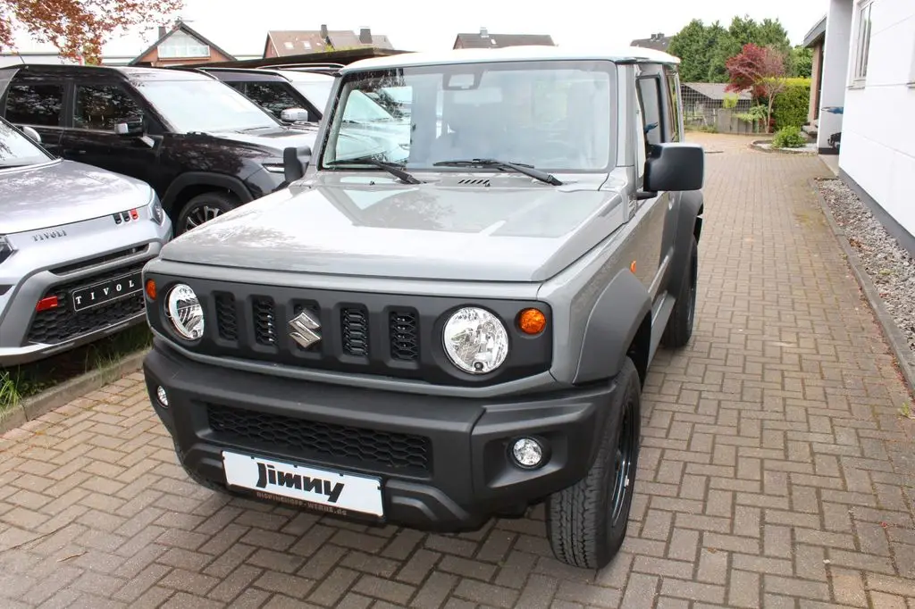 Photo 1 : Suzuki Jimny 2024 Petrol