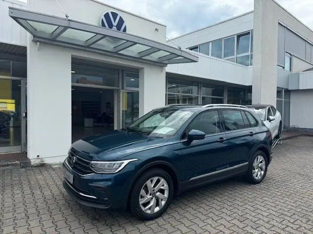 Photo 1 : Volkswagen Tiguan 2023 Essence