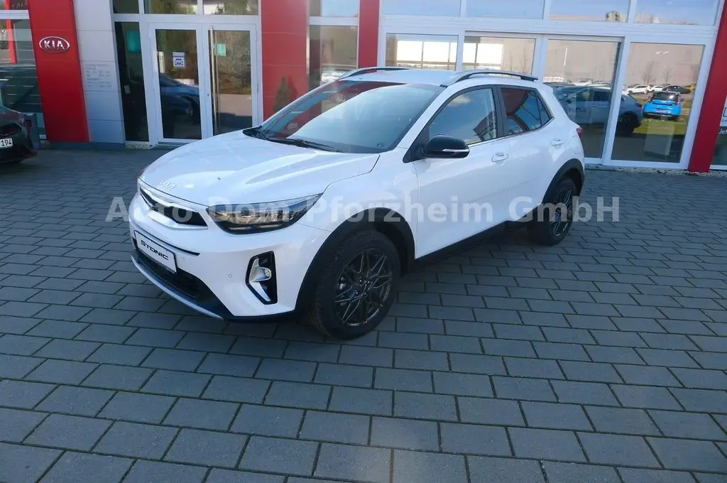 Photo 1 : Kia Stonic 2024 Essence