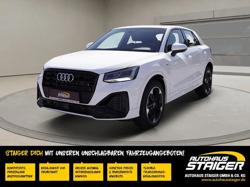 Photo 1 : Audi Q2 2023 Essence