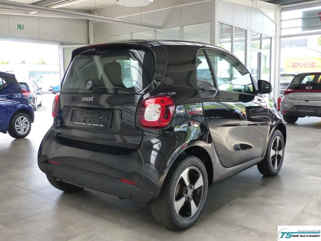 Photo 1 : Smart Fortwo 2018 Petrol