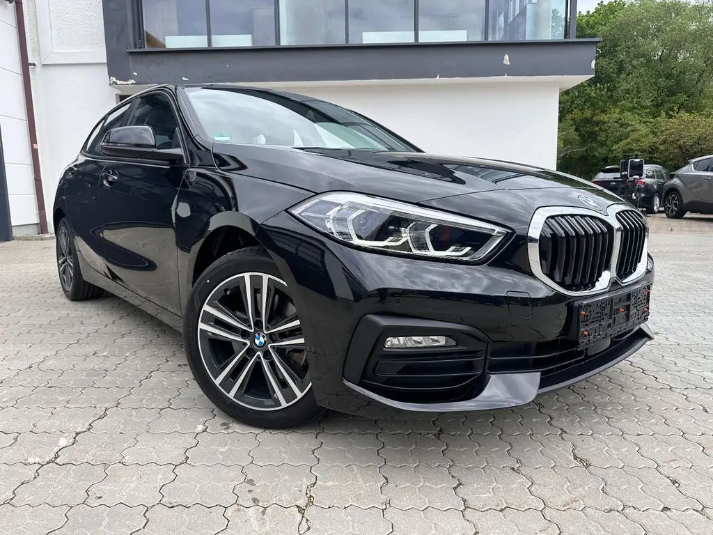 Photo 1 : Bmw Serie 1 2019 Petrol