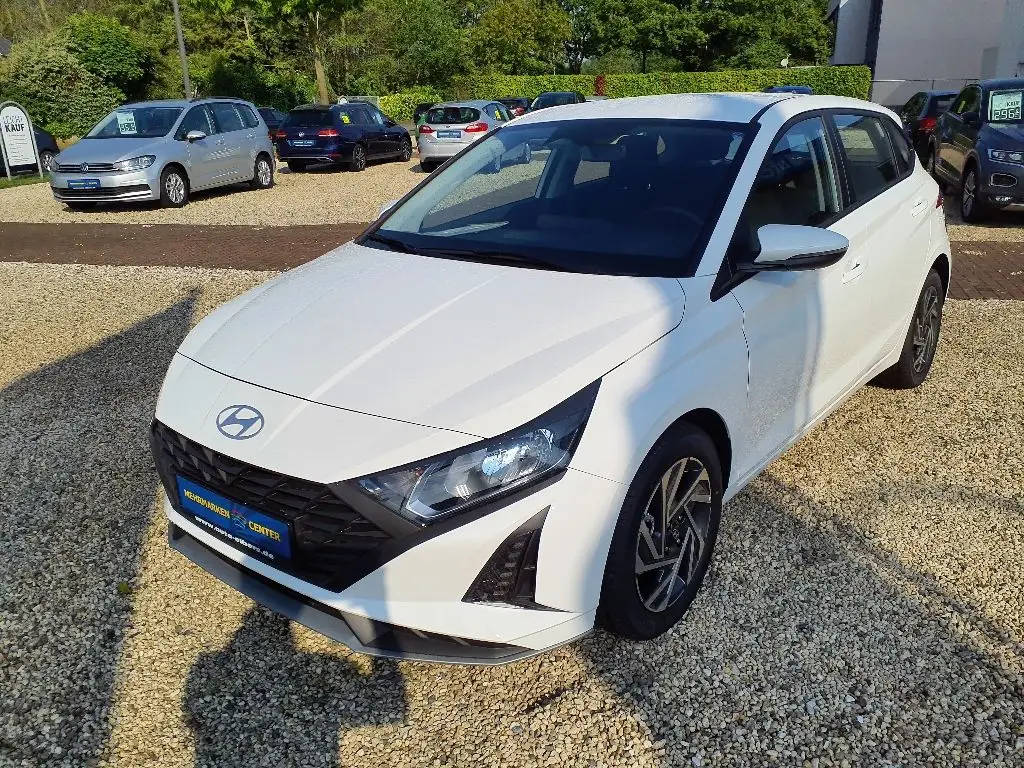 Photo 1 : Hyundai I20 2024 Petrol