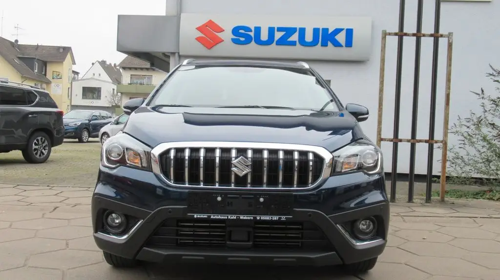 Photo 1 : Suzuki Sx4 2021 Petrol