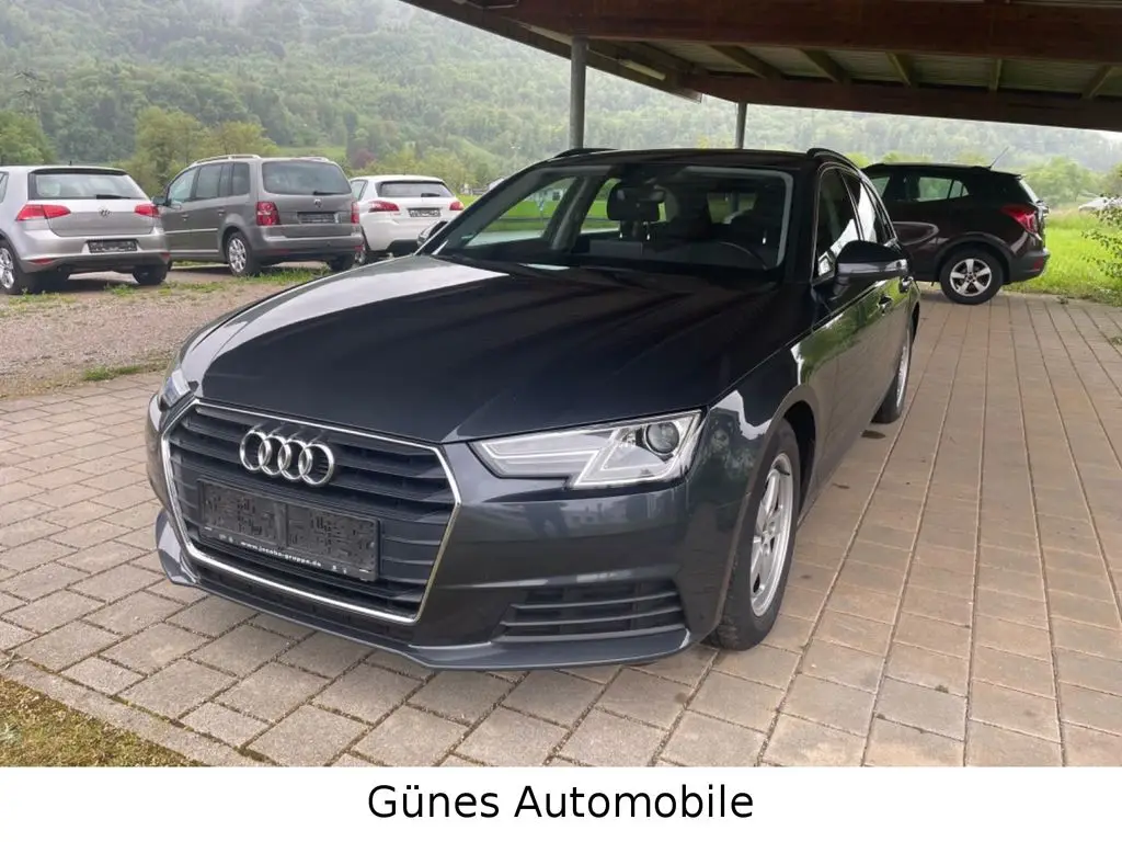 Photo 1 : Audi A4 2016 Diesel