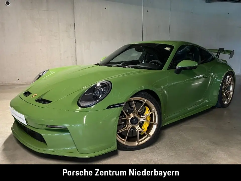 Photo 1 : Porsche 992 2022 Essence