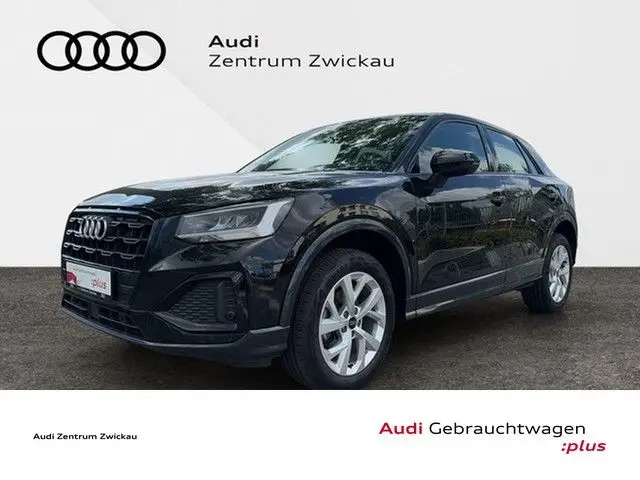 Photo 1 : Audi Q2 2023 Essence