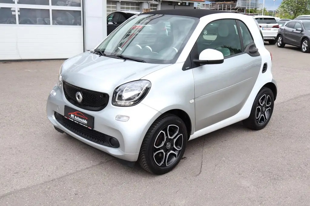 Photo 1 : Smart Fortwo 2019 Petrol