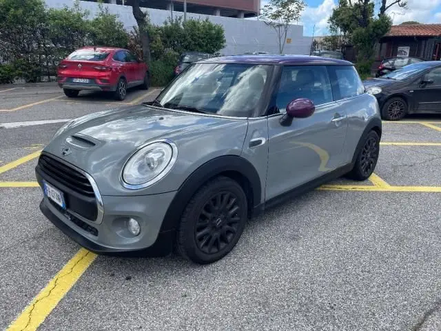 Photo 1 : Mini One 2017 Petrol