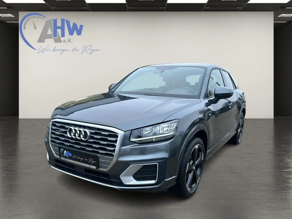 Photo 1 : Audi Q2 2017 Diesel