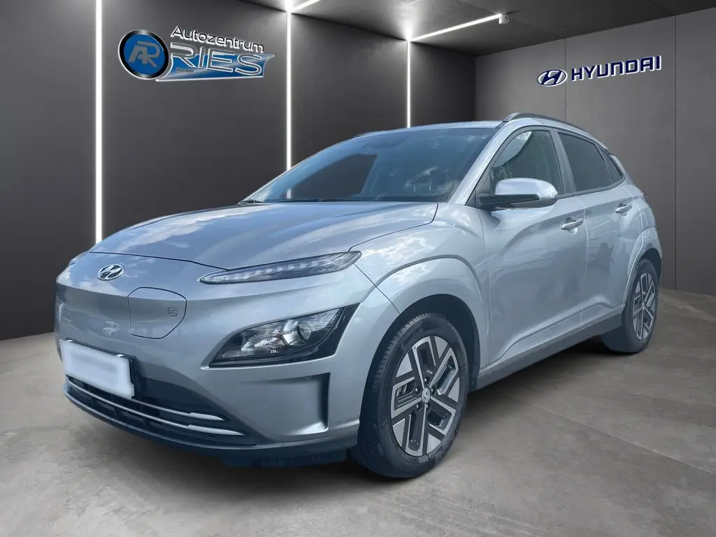 Photo 1 : Hyundai Kona 2023 Non renseigné