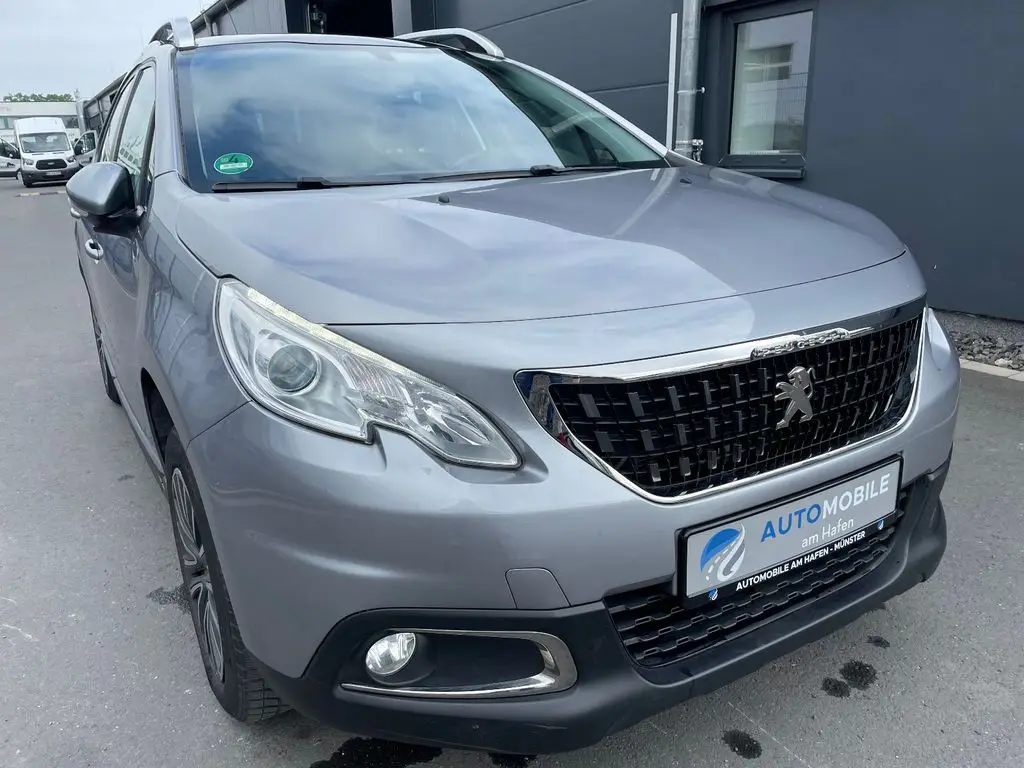 Photo 1 : Peugeot 2008 2016 Petrol