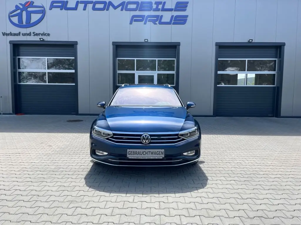 Photo 1 : Volkswagen Passat 2023 Diesel