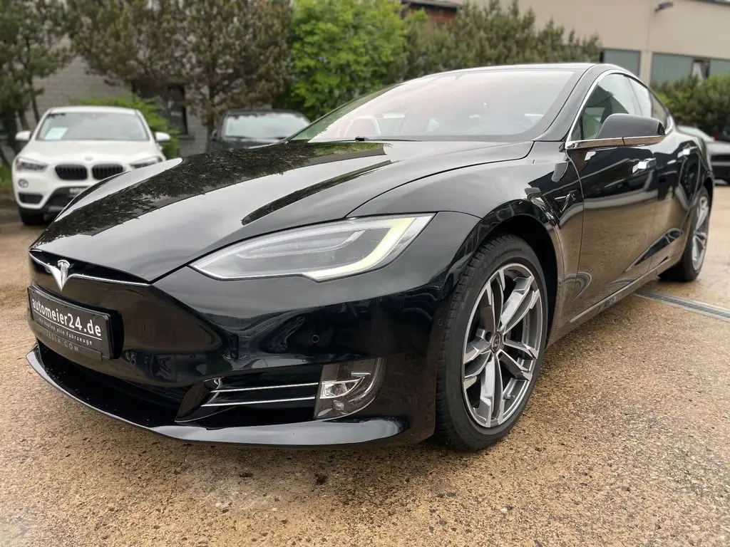 Photo 1 : Tesla Model S 2018 Non renseigné