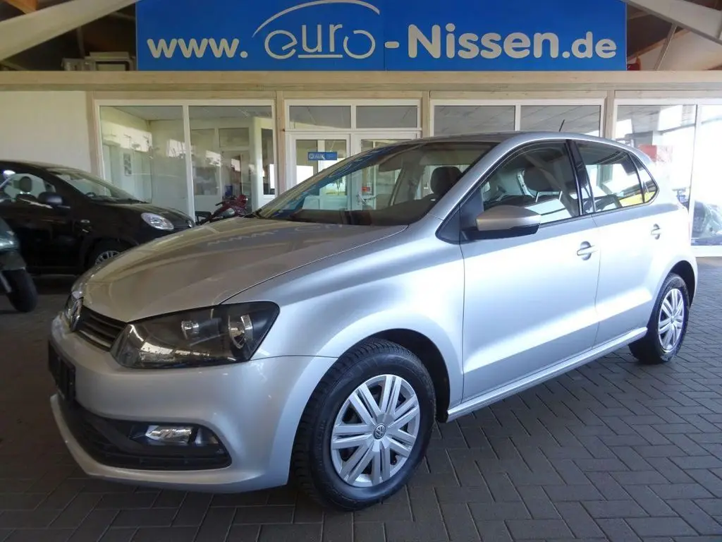 Photo 1 : Volkswagen Polo 2017 Petrol